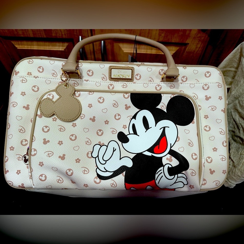 Disney Mickey Mouse Primark exclusive Weekender Travel Duffel NWT Mickey Vuitton